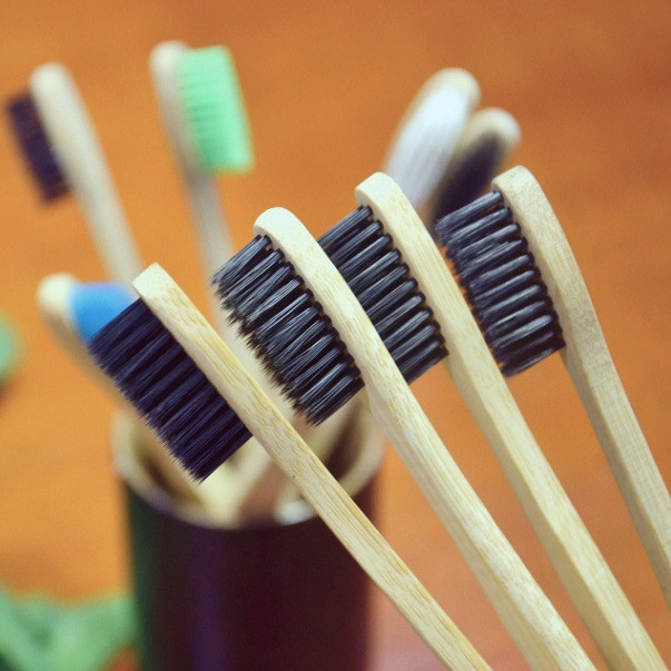 Bàn Chải Tre - Environmental Bamboo Toothbrush