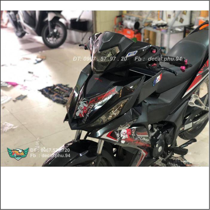 Tem Winner đỏ đen