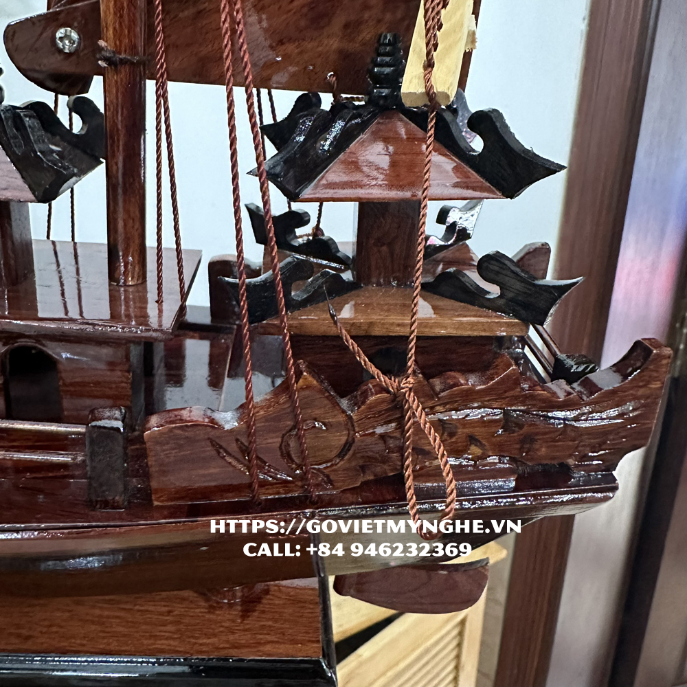 Mô Hình Tàu Thuyền Gỗ Trang Trí Nhà Cửa Phong Thủy Tàu Hạ Long Rồng - Chiều Dài Thân 30cm - Gỗ Cẩm Lai