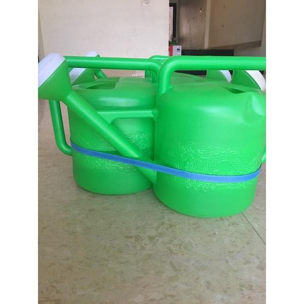 Bình nhựa tưới cây 6 lít và 8 lít giá rẻ