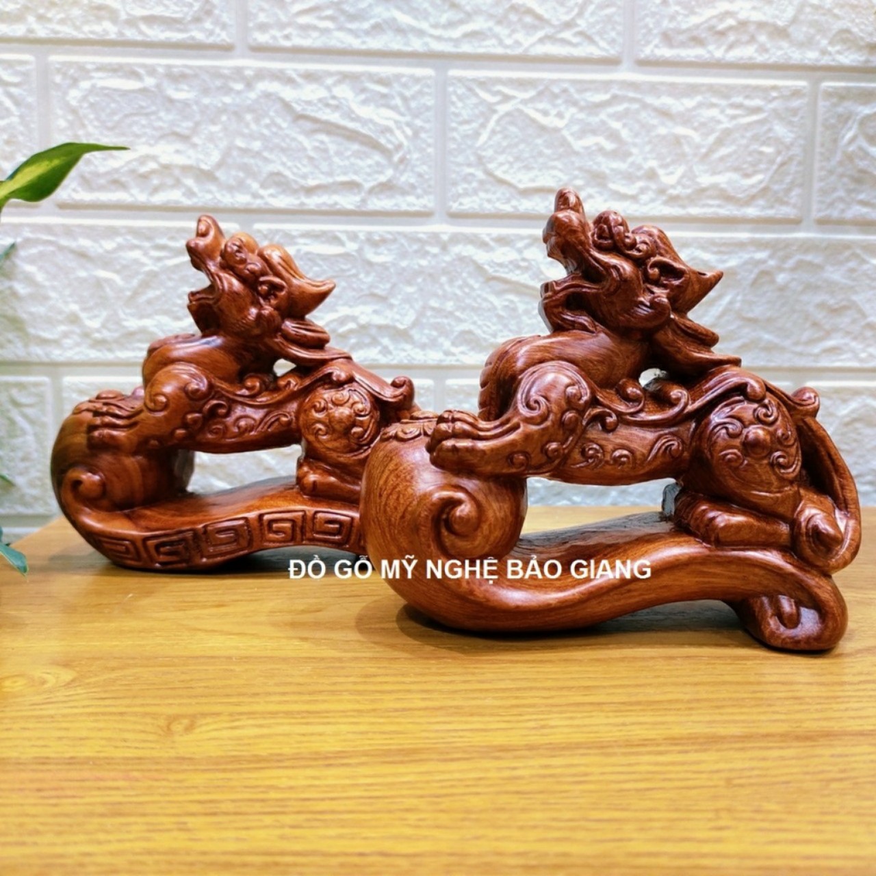 Cặp tượng tỳ hưu gỗ hương ngang 20cm