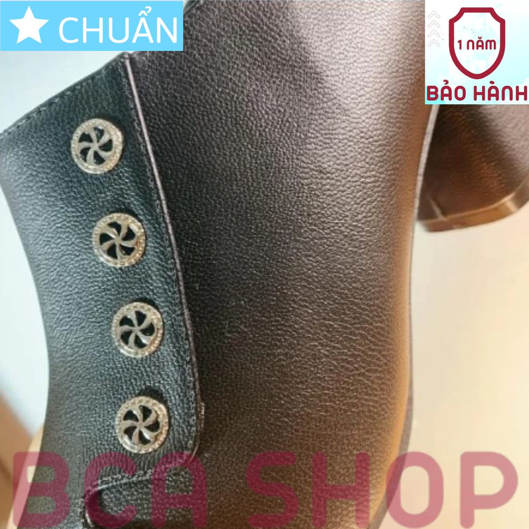 Giày bốt nữ cổ thấp 5p RO289 ROSATA tại BCASHOP mũi vuông nhẹ, phối 3 nút lạ mắt và cá tính - màu đen