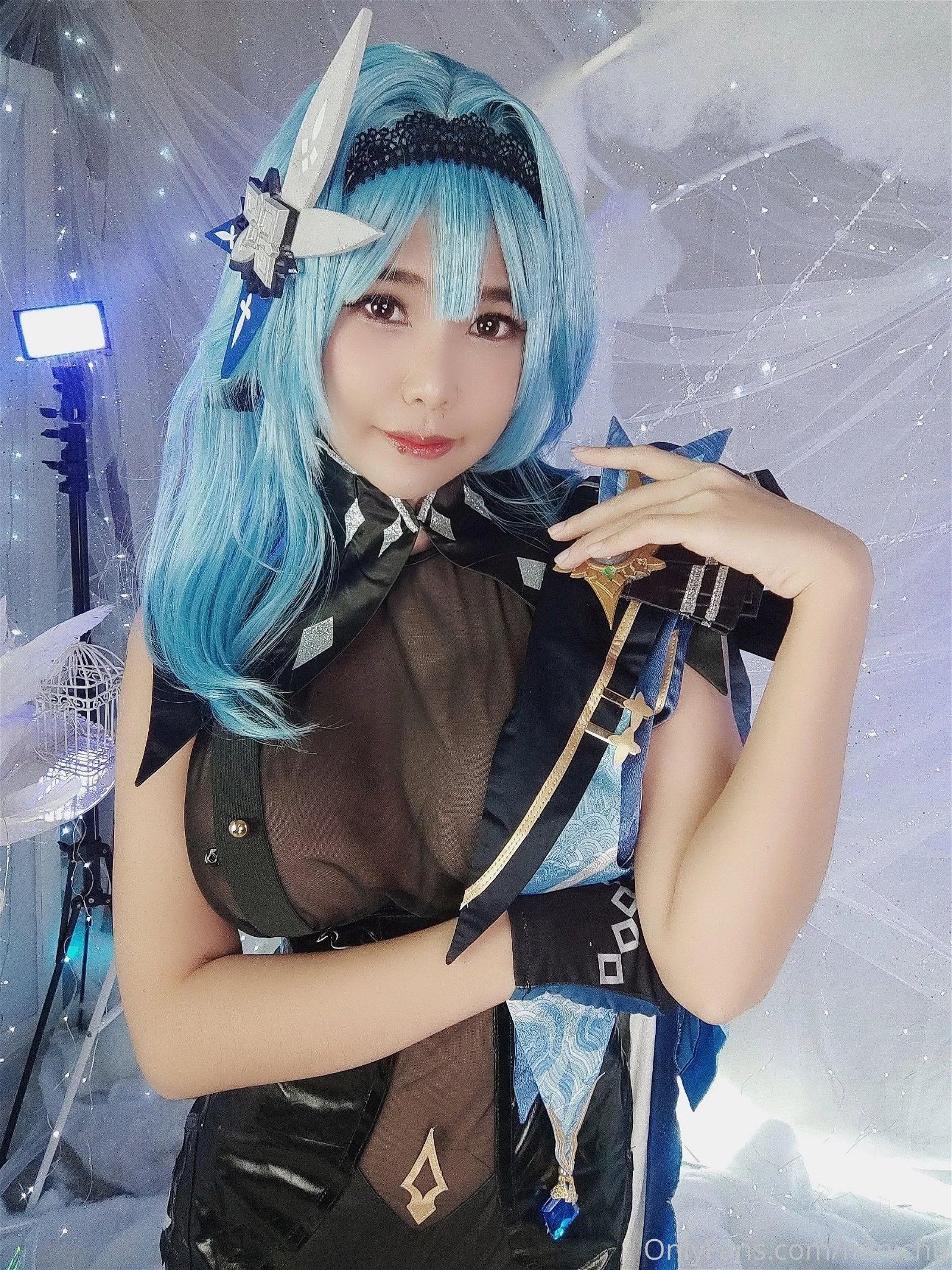 hình cosplay chapter 120 38