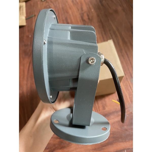 Đèn Led Chiếu Cây 6w Đổi Màu 220V