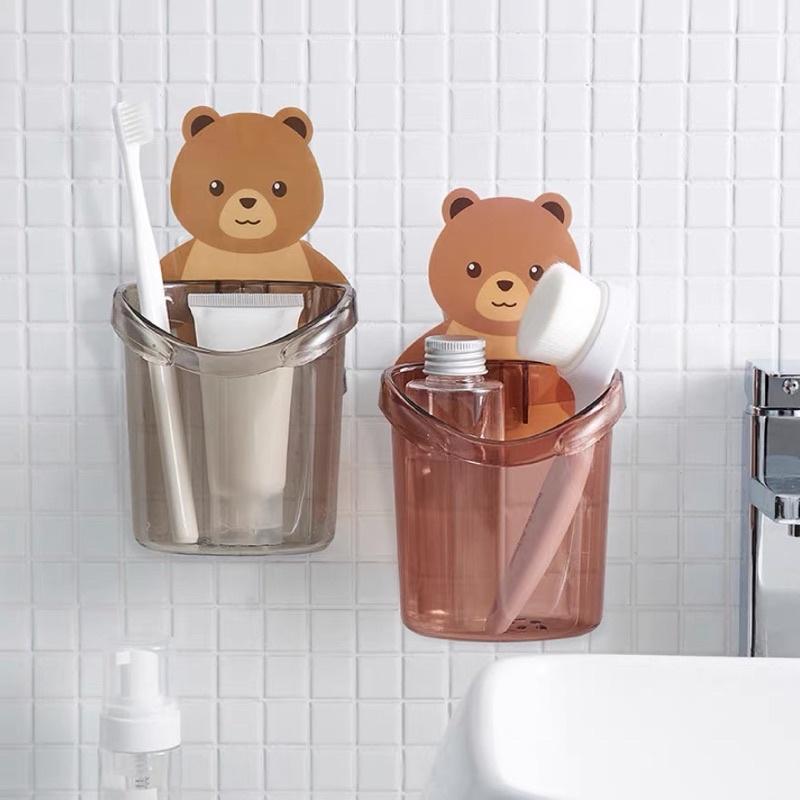 Cốc gấu nâu dán tường đựng bàn chải đánh răng, kem đánh răng trong nhà tắm