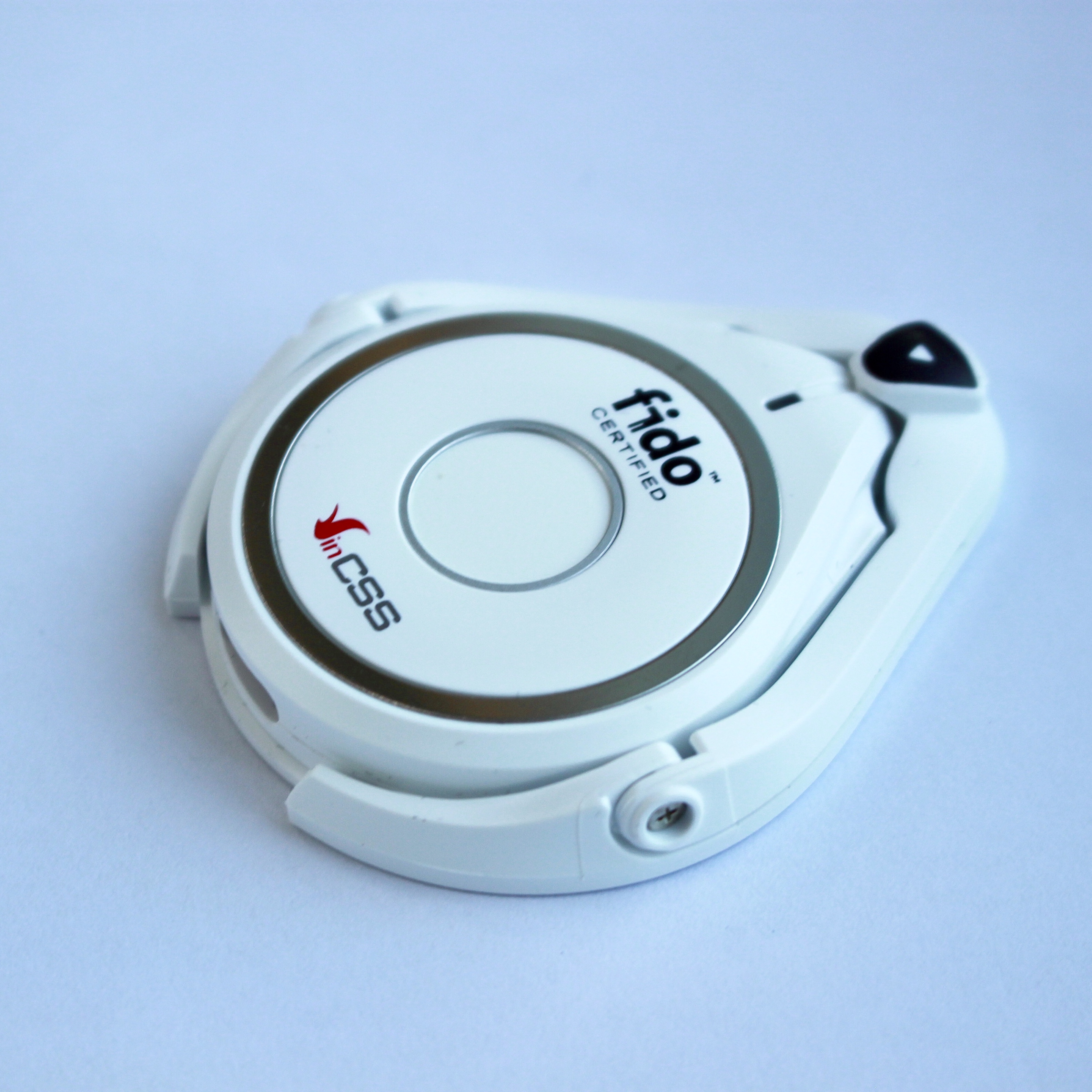 Khóa Xác Thực Mạnh VinCSS FIDO2 Fingerprint – Sử Dụng Sinh Trắc Học Vân Tay - Hỗ Trợ Đăng Nhập An Toàn Không Mật Khẩu, Chuẩn UAF/U2F/FIDO2 - Hàng Chính Hãng