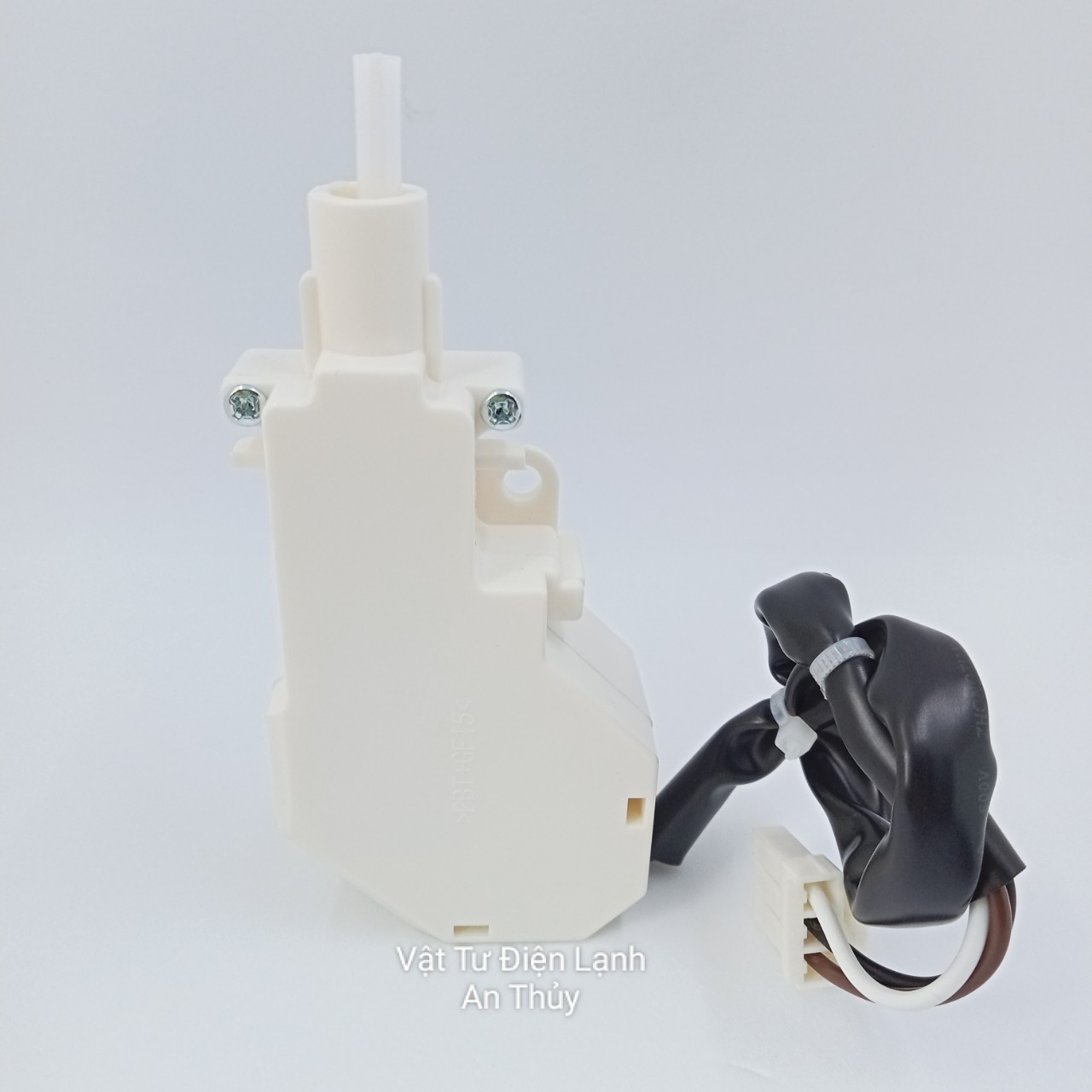 Công tắc khóa cửa máy giặt TOSHIBA cửa trên D980 3 chân 220V RF DLS-13a-4E
