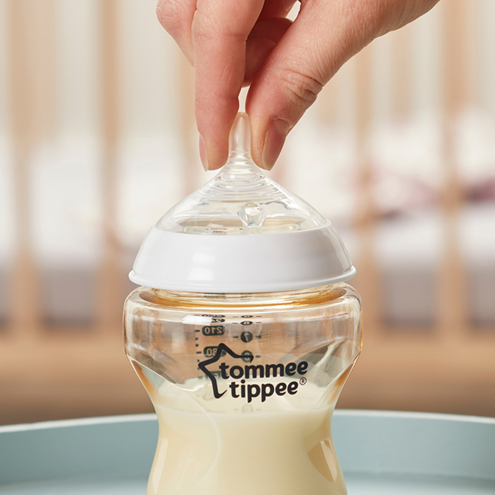 Núm Ty Silicon Siêu Mềm Tự Nhiên Cho Bé Tommee Tippee Natural Start Slow Flow 0-3 Tháng (Vỉ đôi, tách lẻ)