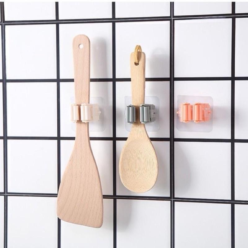 Móc Dán Tường Kẹp Giữ Chổi
