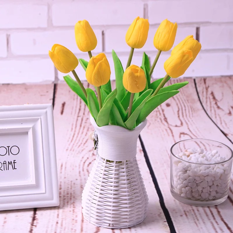 Chùm Hoa Lụa giả 9 Bông Hoa TuLip Màu Vàng