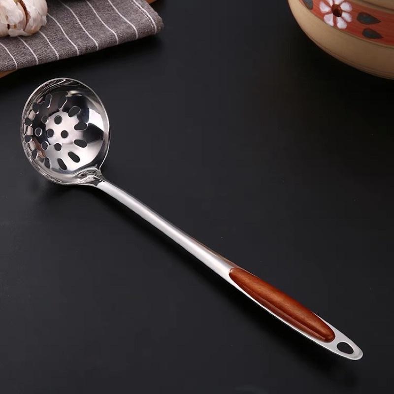 Muôi, Vá Múc Canh CAO CẤP, CÁN CÁCH NHIỆT VÂN GỖ SANG TRỌNG
