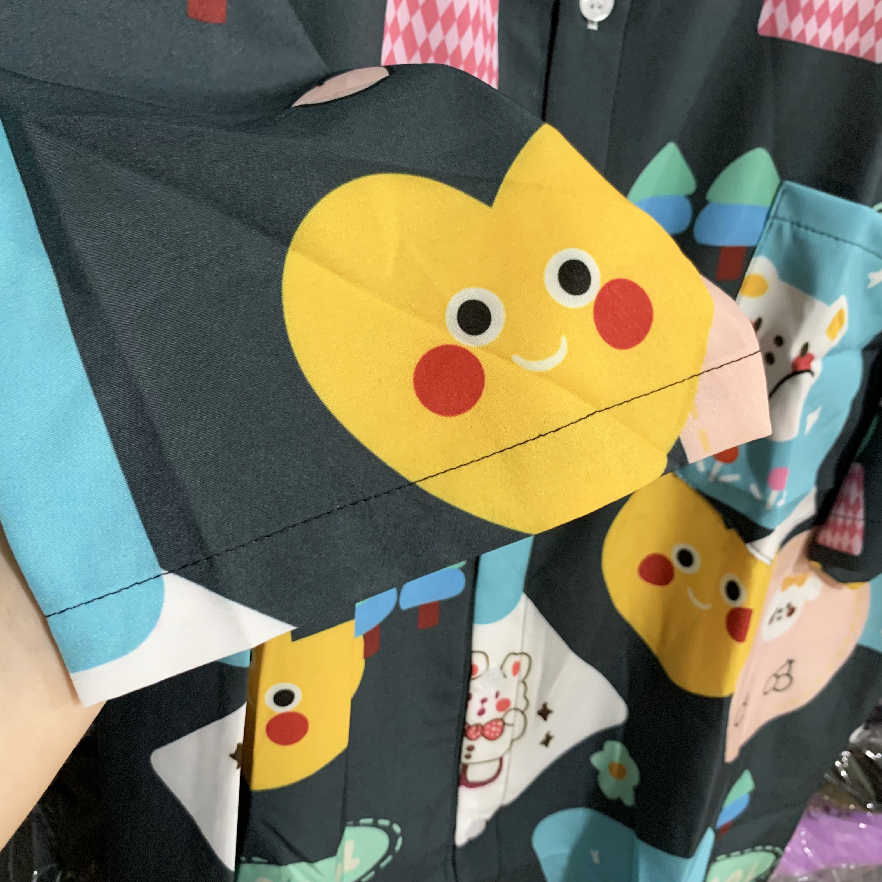 Áo Sơ Mi Hoạ Tiết Trái Tim Hoạt Hình Tay Lỡ Dáng Rộng Ulzzang Unisex, Sơ Mi Đi Biển - MM