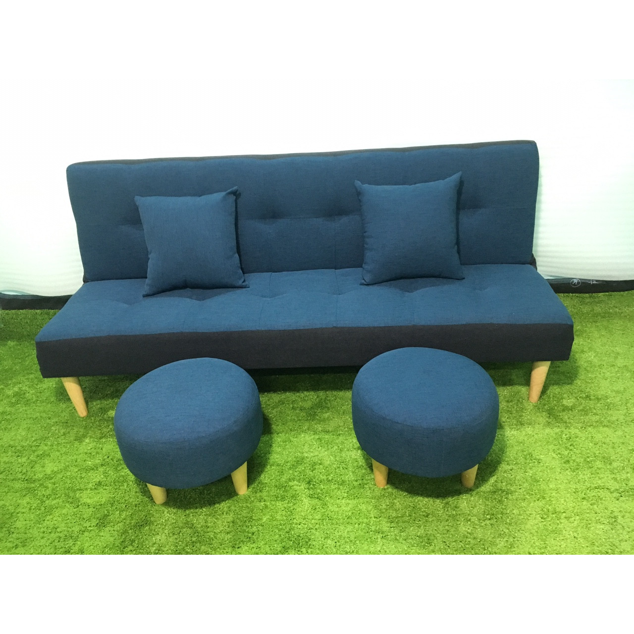 Sofa giường xanh viền đen bố vs 2 đôn tròn Gvs2D XVD 