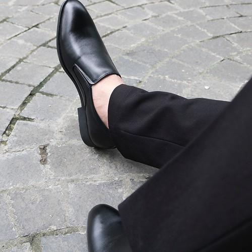 Giày tây nam màu đen kiểu dáng lịch lãm đủ size cho mọi kích thước bàn chân