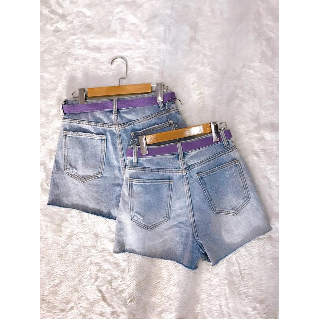 Quần shorts jeans thêu họa tiết - 22CHIC