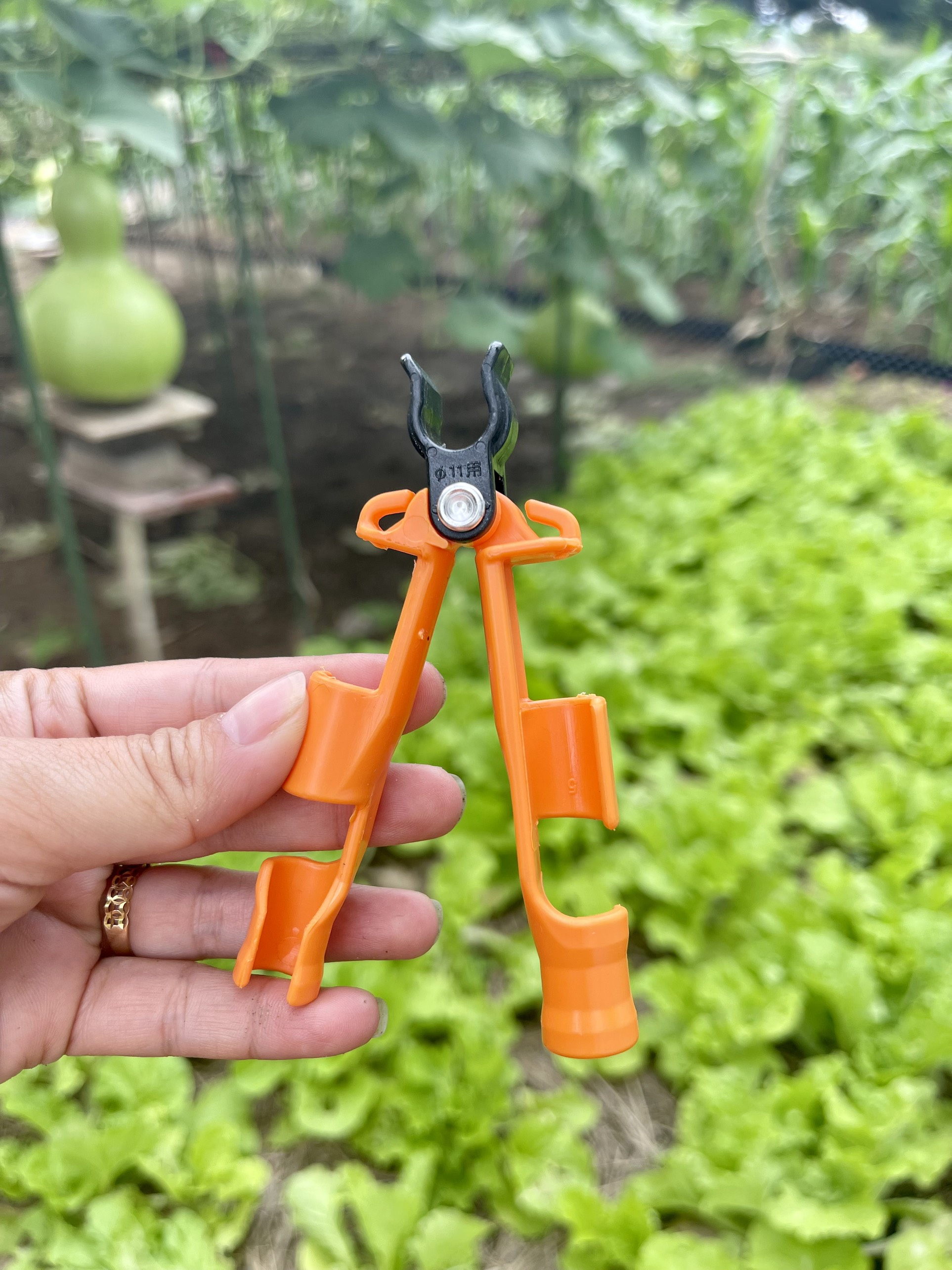KẸP LÀM GIÀN CHỮ A ,SET 3 CÁI