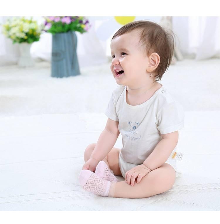 Bộ 5 đôi vớ tất lưới chống mồ hôi trộm cho em bé từ 1 - 36 tháng tuổi - Màu ngẫu nhiên