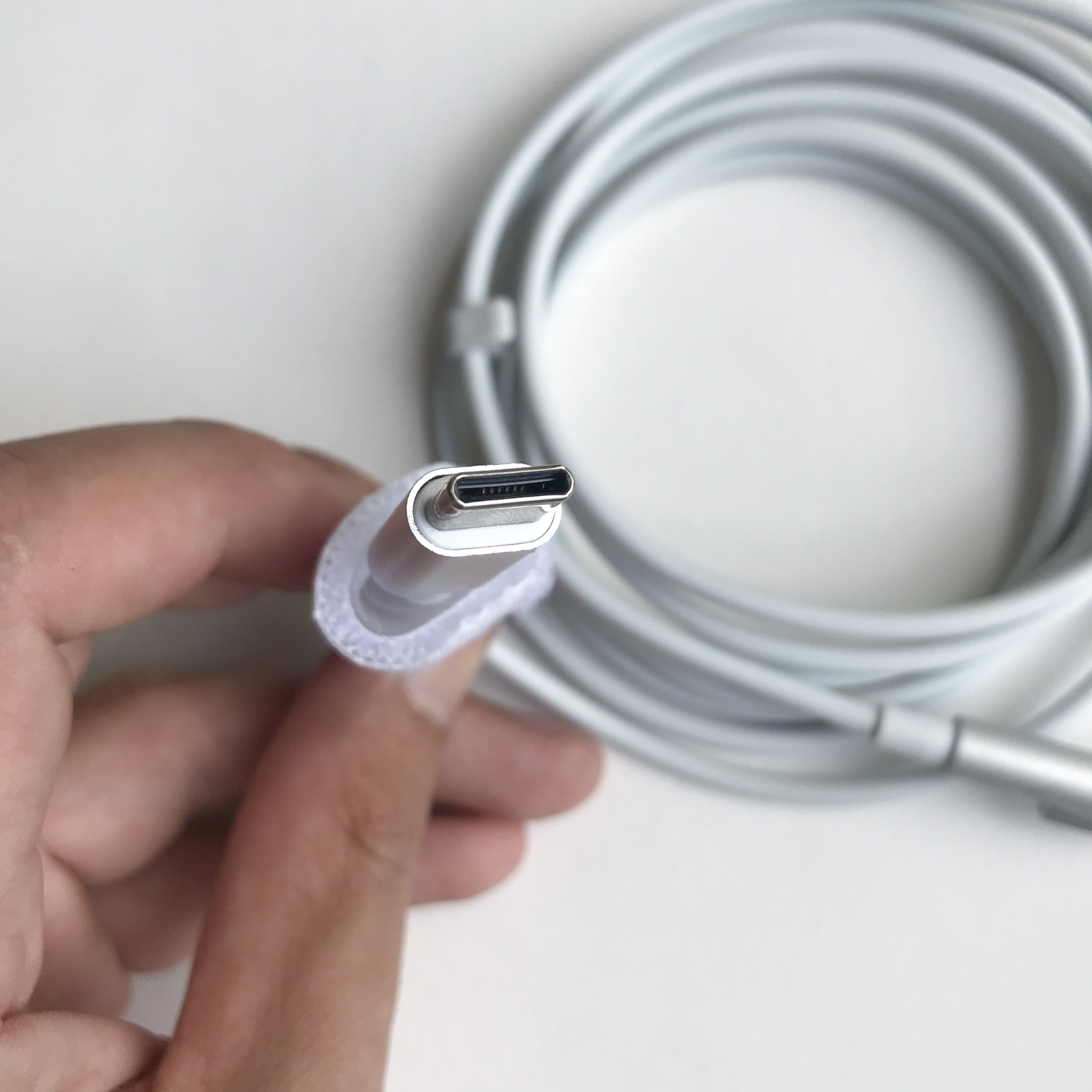 Cáp sạc chân Type c dùng cho Macbook đầu L chất lượng cao