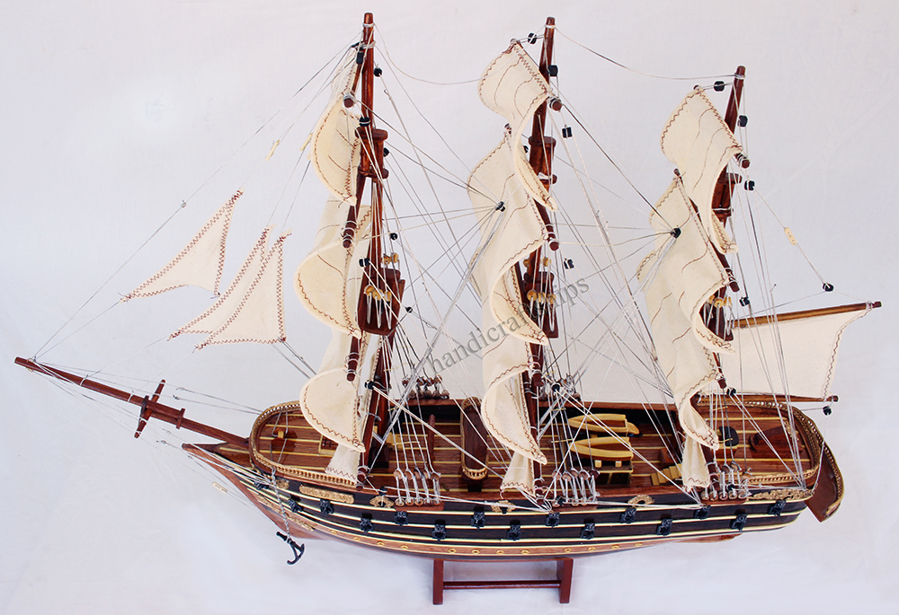 Mô hình thuyền chiến gỗ Napoleon chì