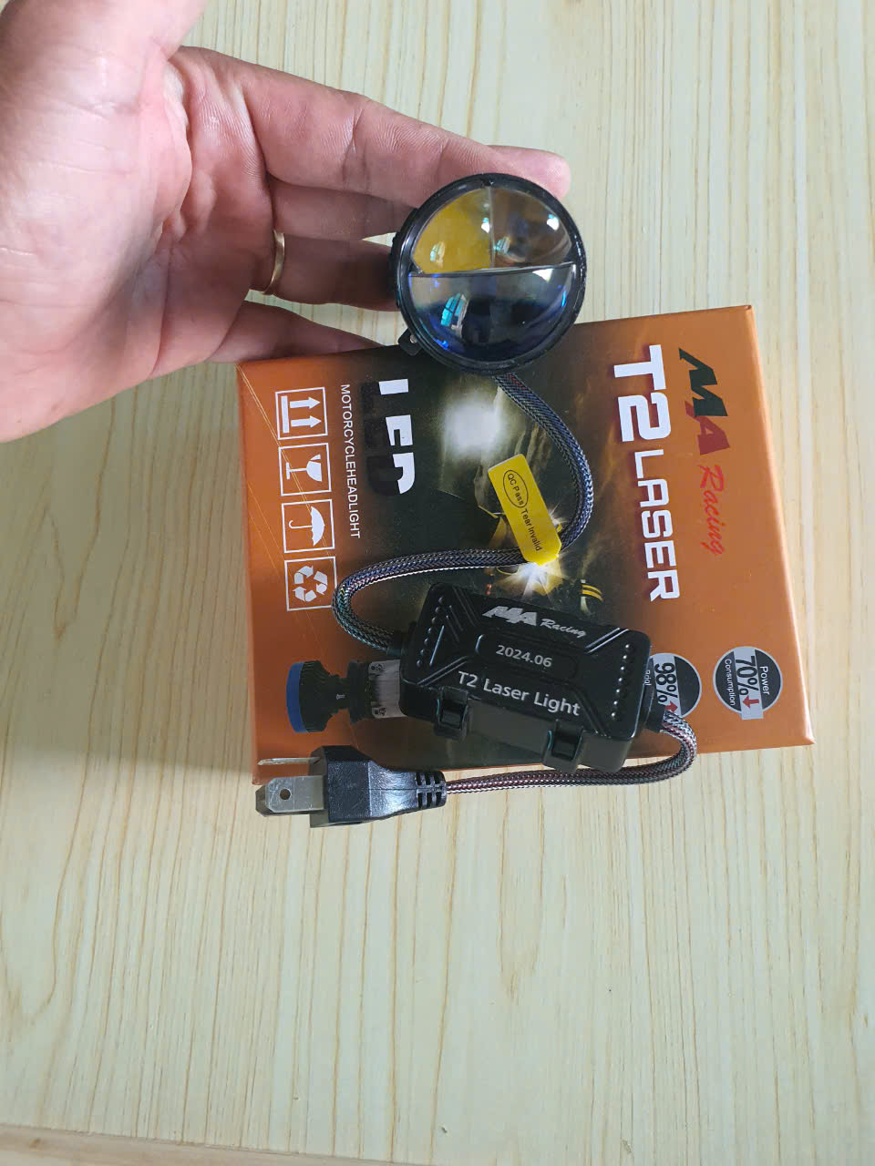 Đèn Pha Bi Led T2 Laser MA Racing bản mới 2024 80W có trợ pha laser tâm vàng sáng mạnh