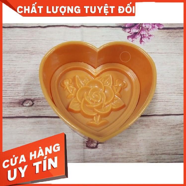 Khuôn ép xôi tim hoa hồng