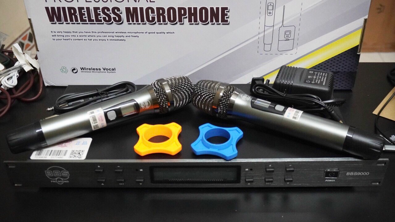 Micro không dây BBS 9000 - Mic karaoke gia đình, sân khấu - Độ nhạy cao, bắt sóng xa, chống hú rít - Thiết kế sang trọng, bắt mắt -  Dễ dàng phối ghép với các thiết bị âm thanh khác