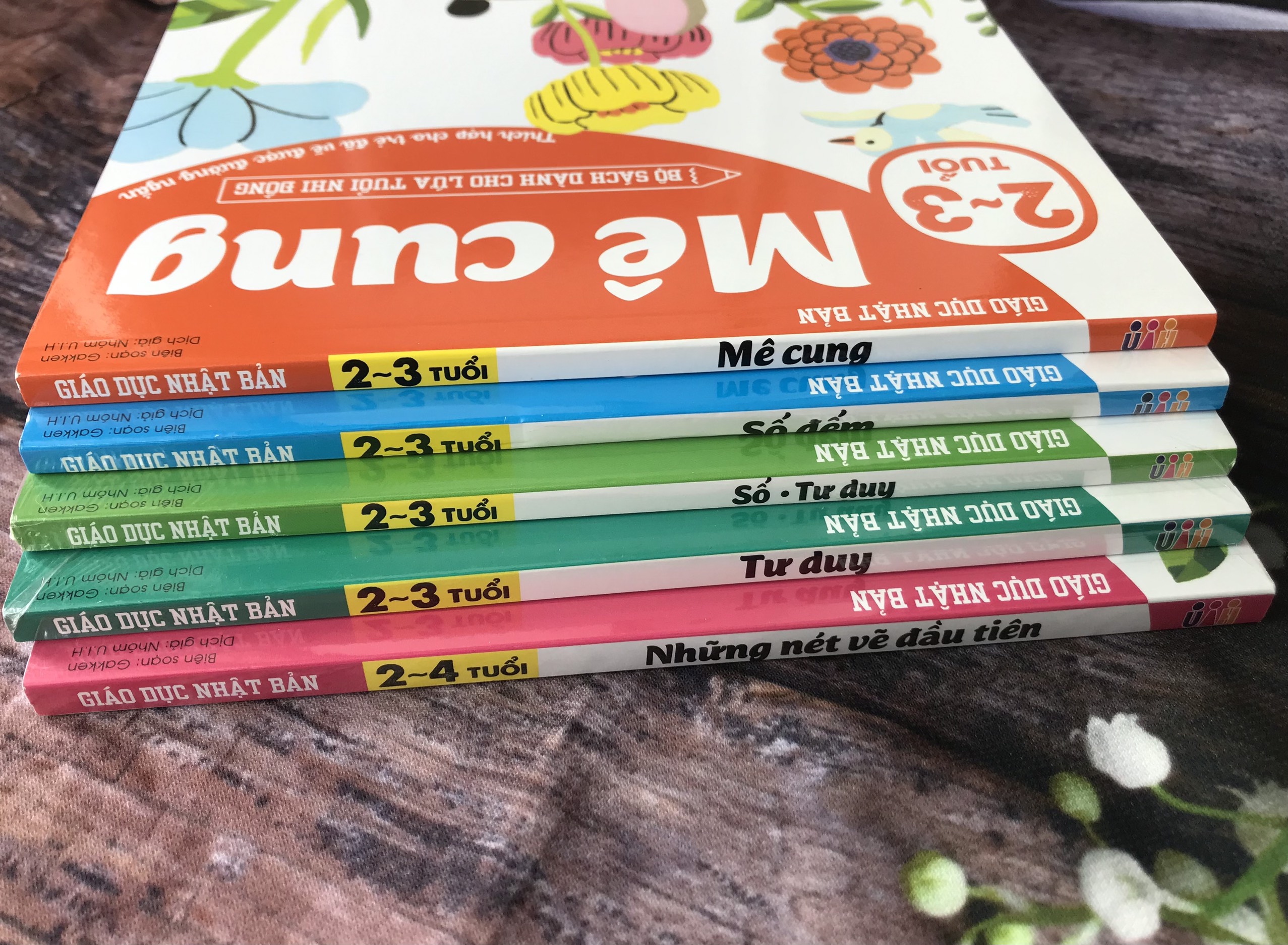 Giáo Dục Nhật Bản - Bộ Sách Dành Cho Lứa Tuổi Thiếu Nhi : Thích hợp cho trẻ bắt đầu hỏi nhiều về mọi vật xung quanh