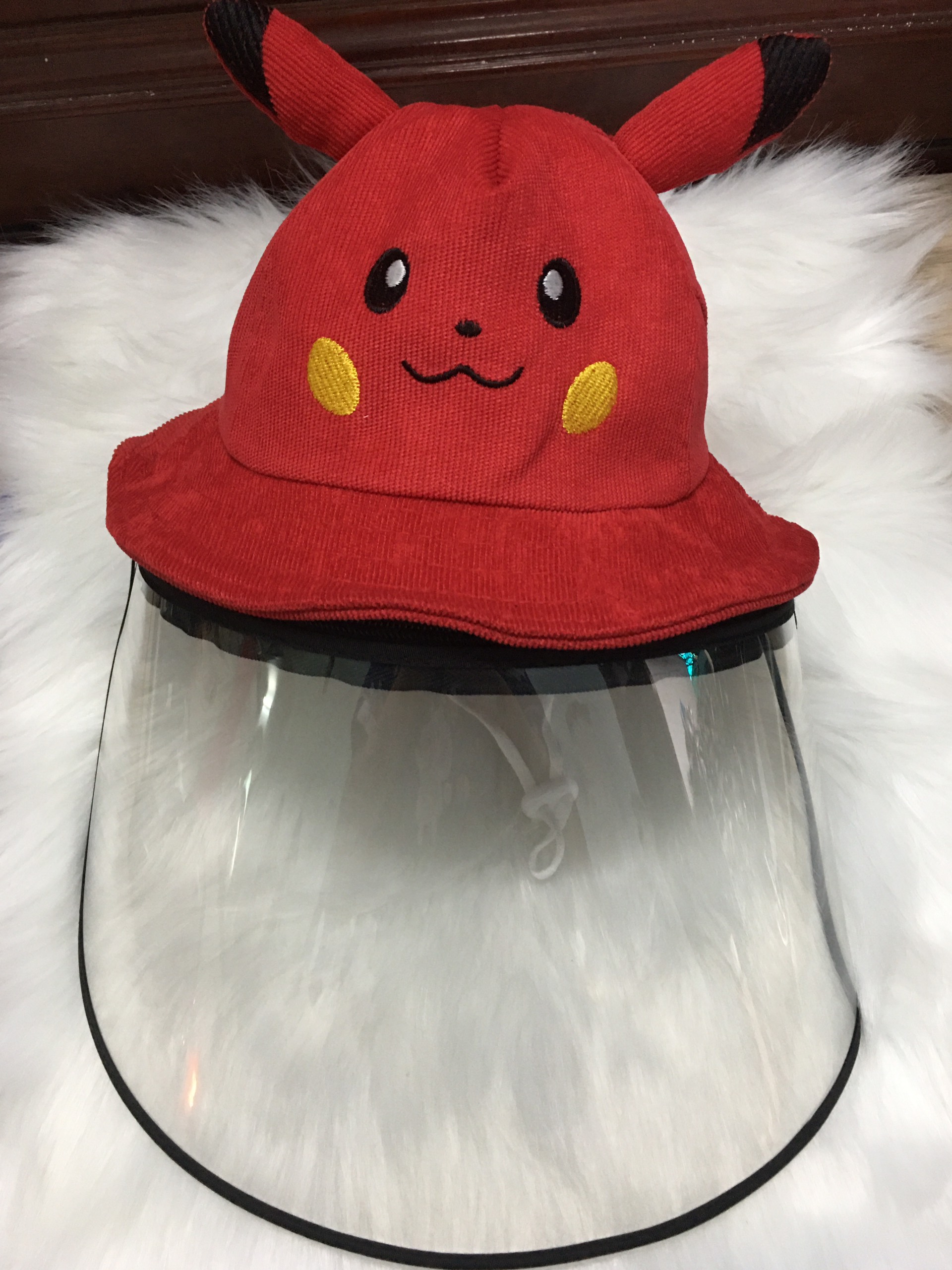 Mũ, nón PIKACHU cho trẻ em có tấm kính trong suốt chống dịch, chắn khói bụi CHO BÉ 3-8 tuổi