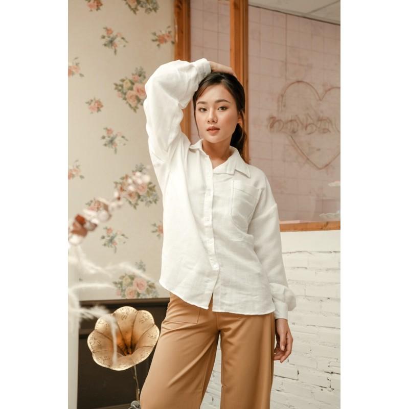 Sơ mi trắng chỉ nổi