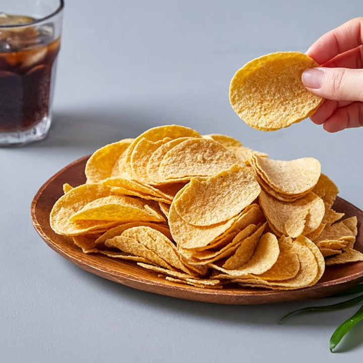 Bộ 3 Snack Khoai Tây Tortilla Vị Truyền Thống + Vị Cay + Vị Phô Mai No Brand Lon 110g