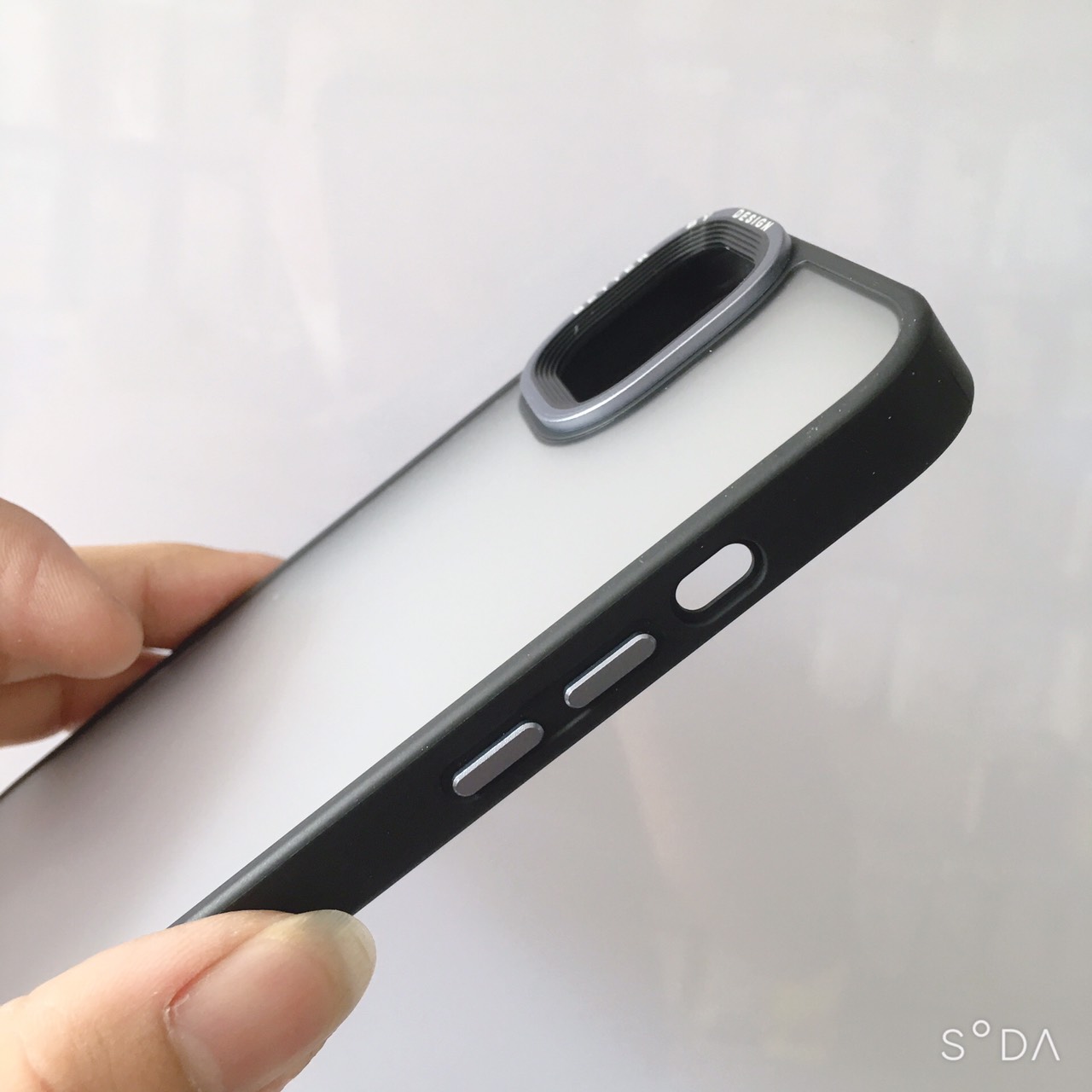 Ốp lưng nhám viền màu chống sốc dành cho iPhone 13, 13 Pro Max