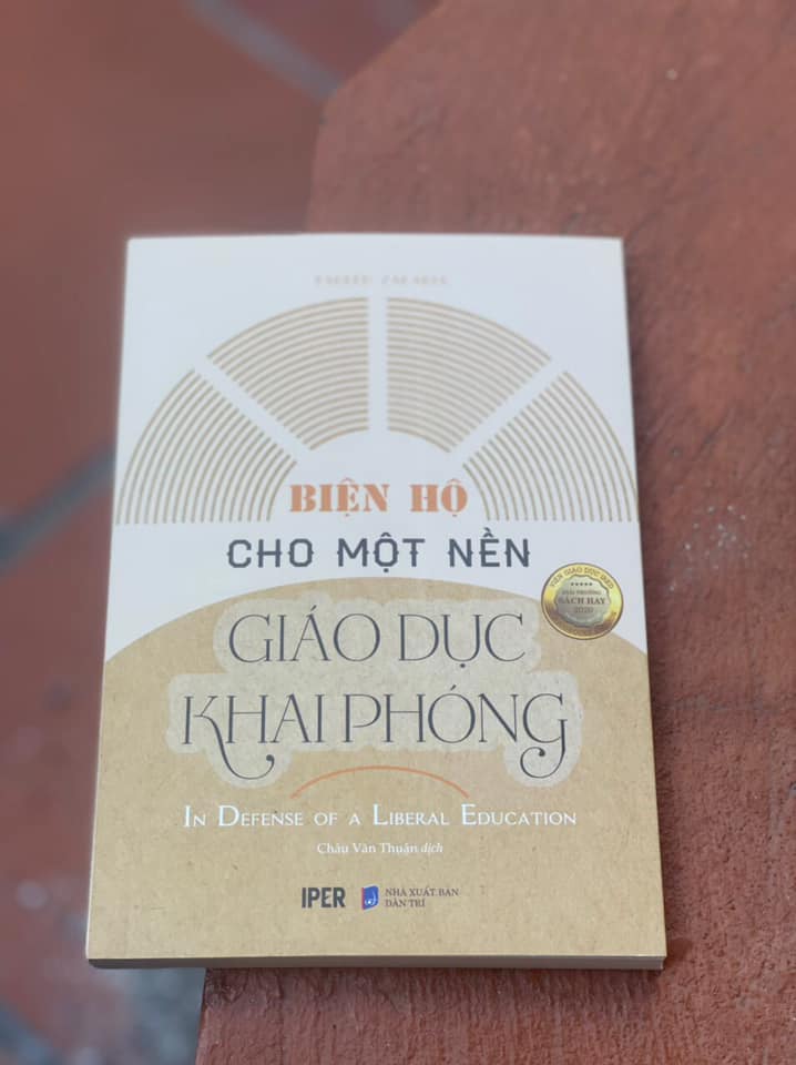 BIỆN HỘ CHO MỘT NỀN GIÁO DỤC KHAI PHÓNG