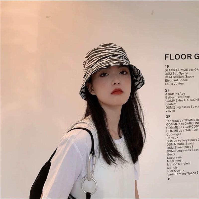 Mũ bucket loang vằn hot trend