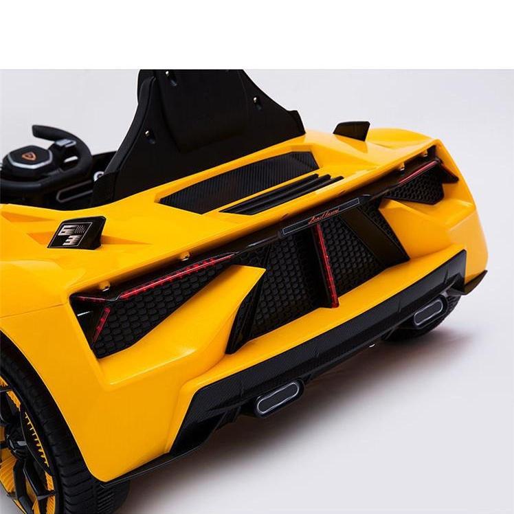 Xe ô tô điện đạp ga cho bé Lamborghini Aventador nel 603 3 động cơ có nhạc đèn điều khiển từ xa