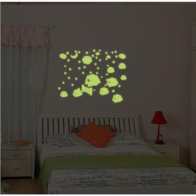 Decal trang trí tường - Cừu Con Đáng yêu - DẠ QUANG