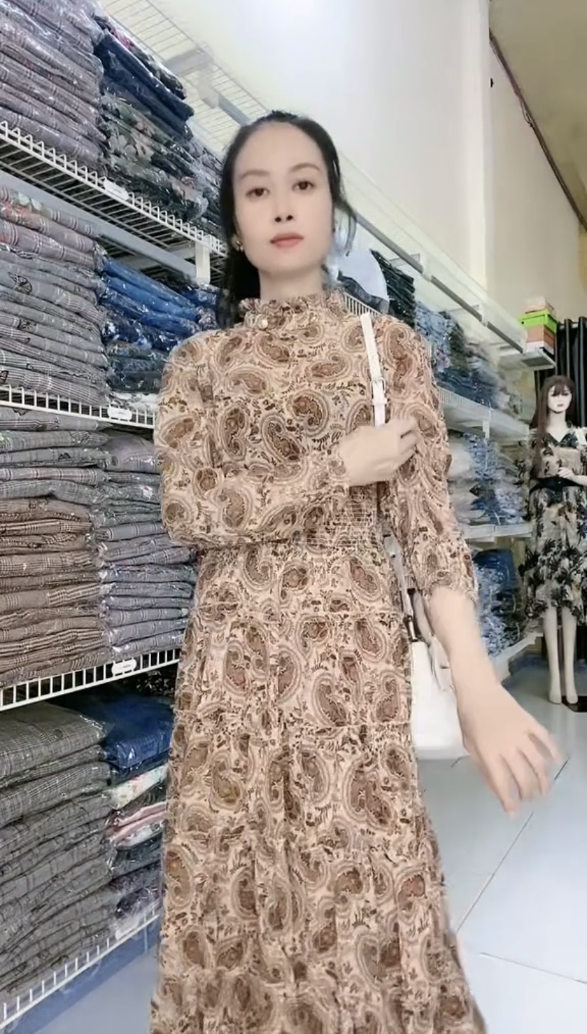 Đầm maxi cao cổ thanh lịch chun eo bản to xinh xắn