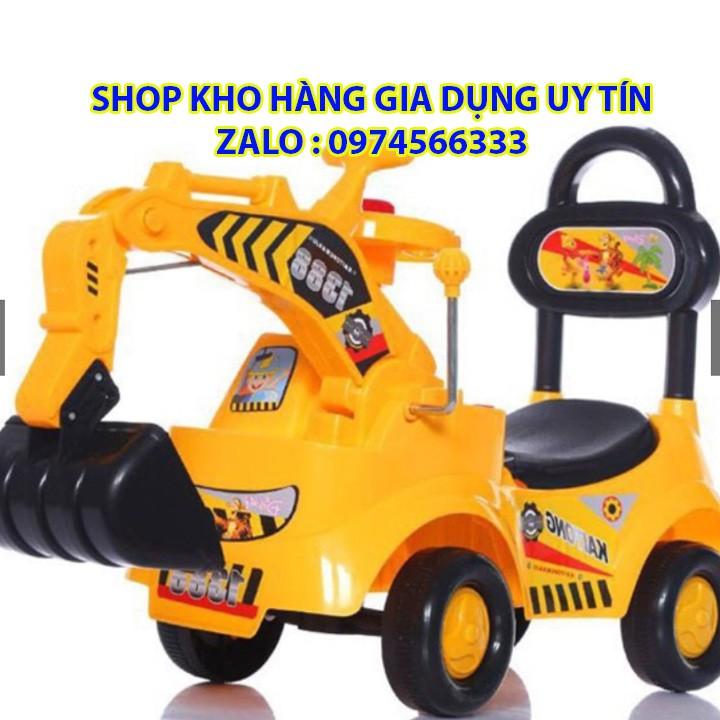 Xe cẩu chòi chân cho bé (Có nhạc + còi + gầu múc + tựa lưng)