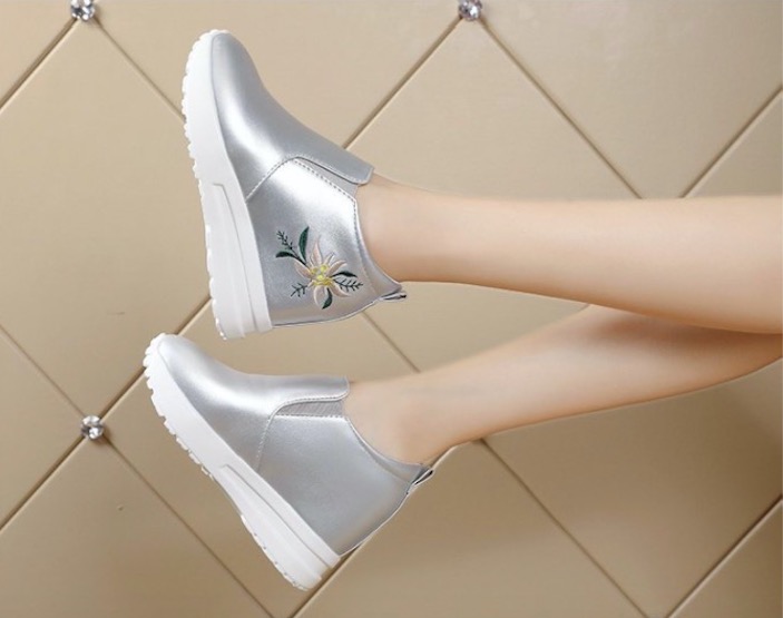 Giày slip on độn 7p da cao cấp siêu mềm siêu nhẹ SLO438922