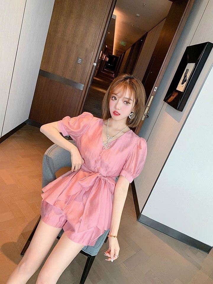 SET SHORT ÁO CỔ V CỘT EO PHỐI NÚT