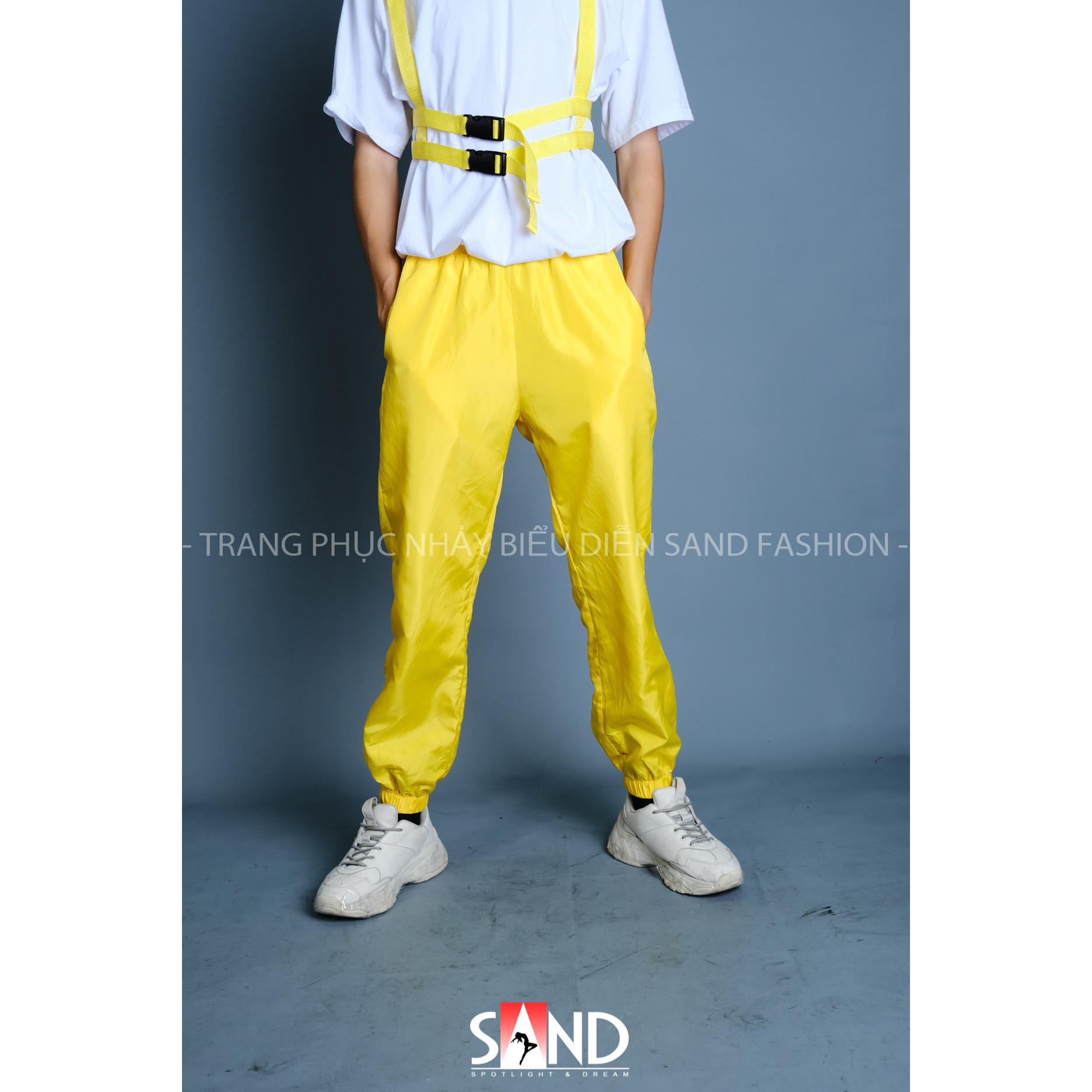 Quần Jogger Dù Vàng