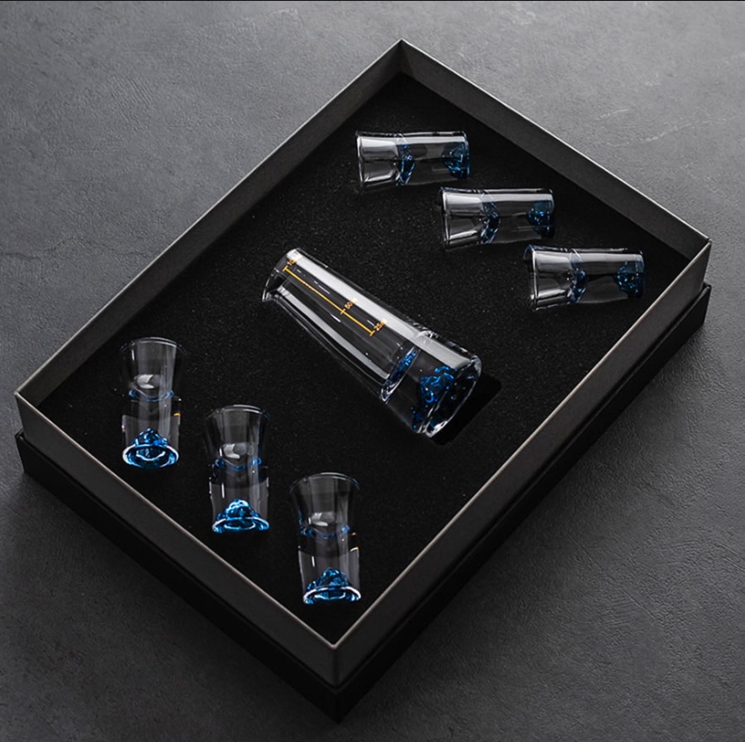 COMBO 6 LY VÀ 1 BÌNH THỦY TINH BLUE MARIS