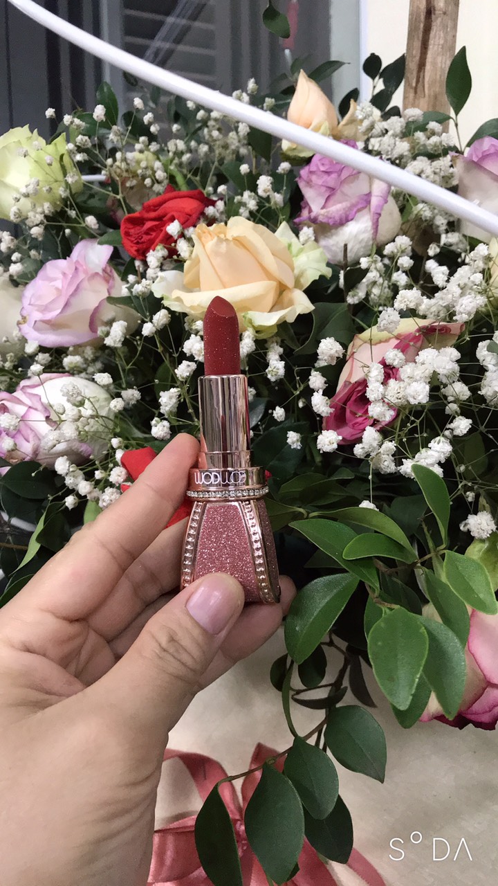 Son thỏi hình nơ WodWod Diamond Enamel Bow Lipstick(Tặng kèm 1 mặt nạ môi)