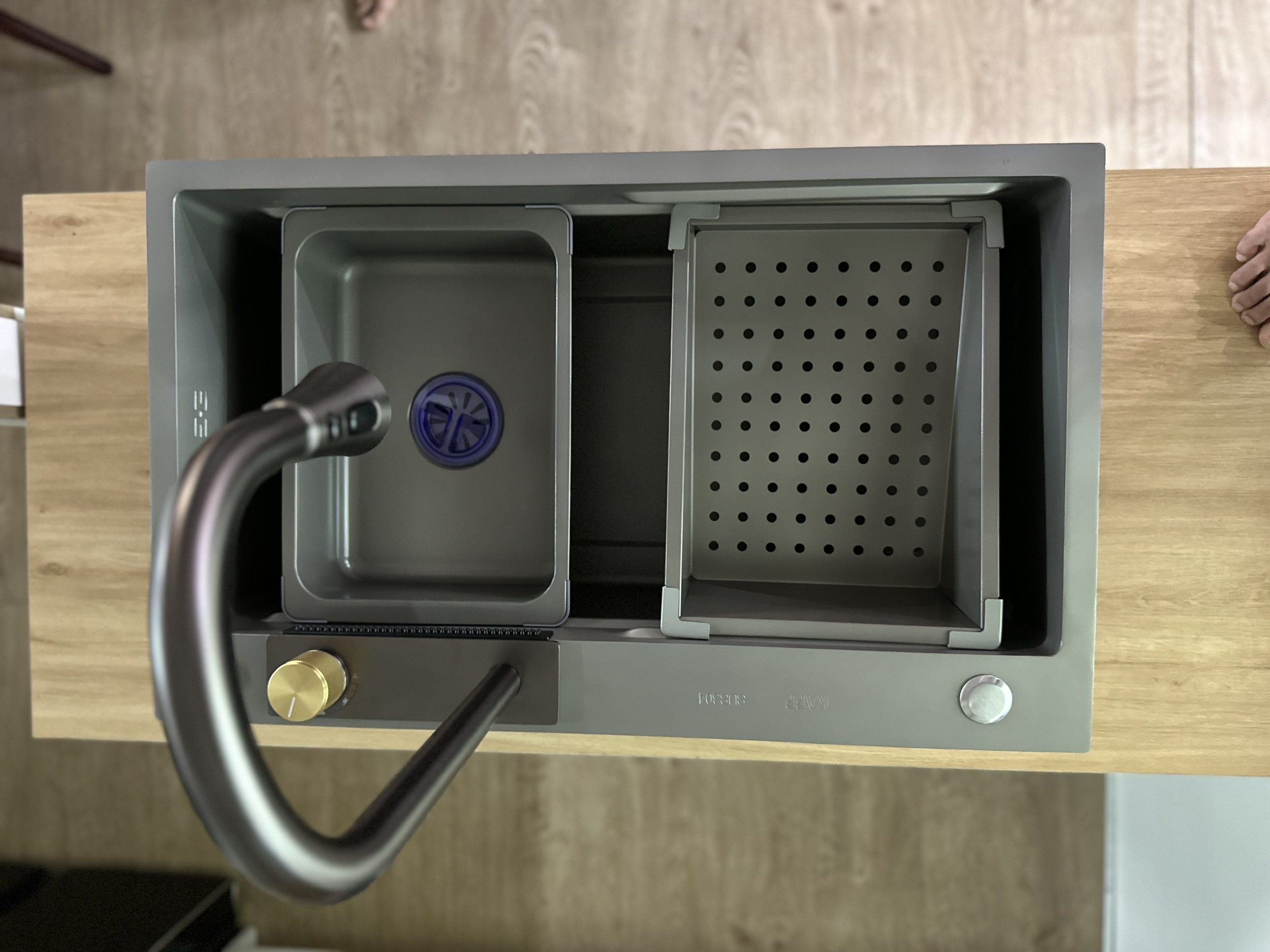 CHẬU RỬA INOX KAFF KF-UM7546B. Hàng Chính Hãng