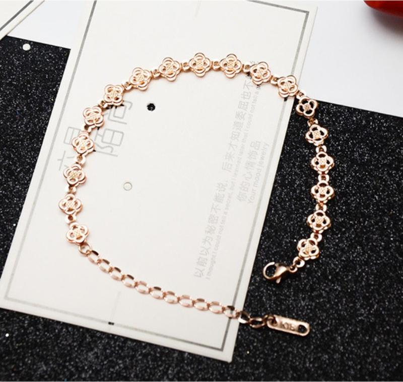 Lắc Tay Hoa Titan Ko Đen Cao Cấp TT 2182