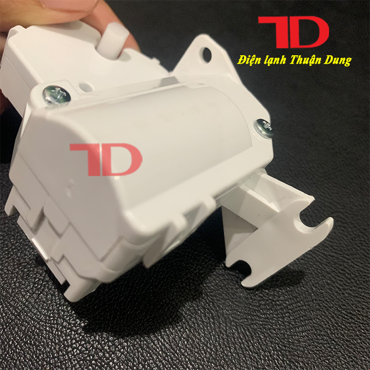 Motor xoay đá rơi tự động dành cho tủ lạnh LG