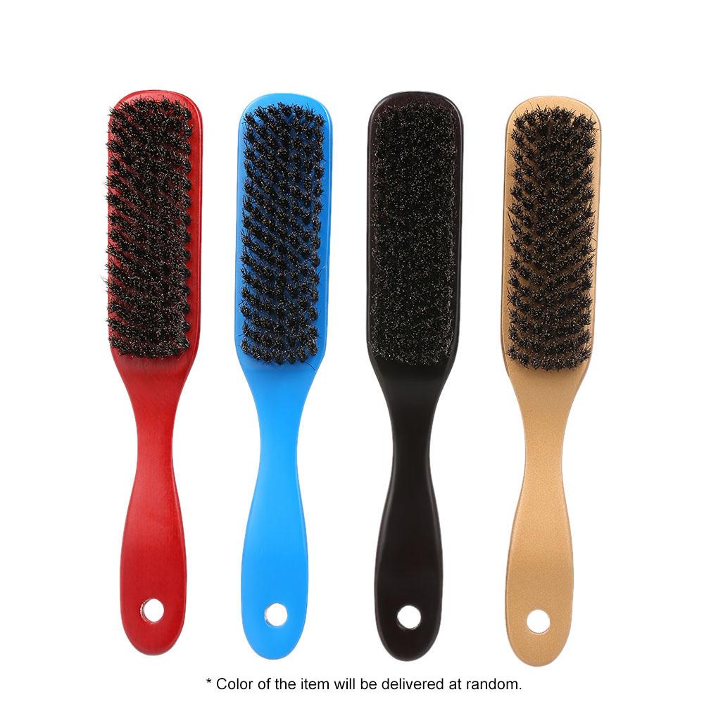 Bàn chải râu có tay cầm thoải mái, độ cứng thích hợp giúp massage da mặt tốt