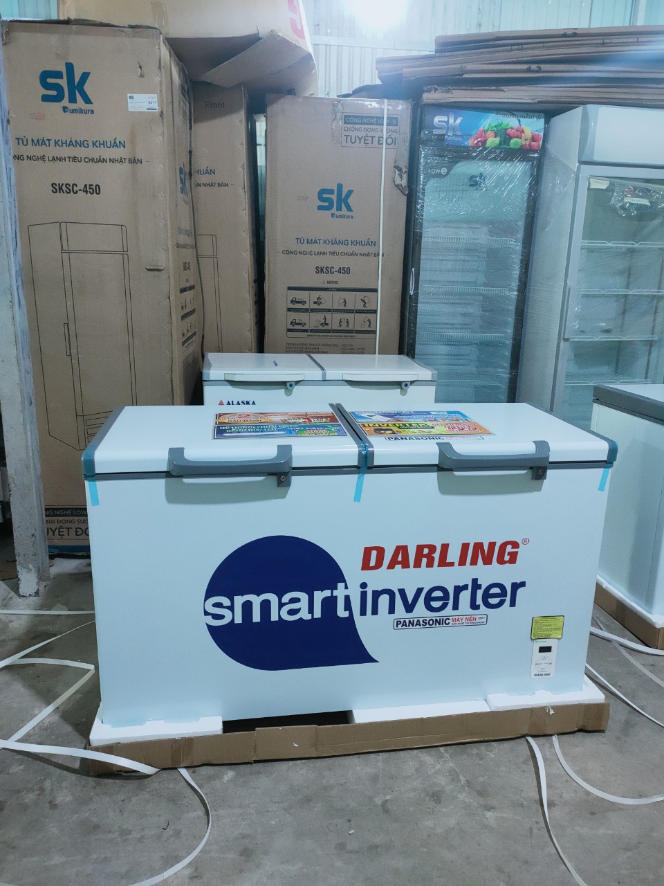 TỦ ĐÔNG MÁT INVERTER DARLING 450 LÍT DMF-4699WSI ĐỒNG (R134A) - hàng chính hãng