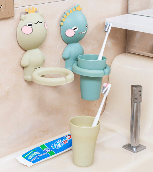 Dụng Cụ Cắm Bàn Chải Và Ly Nhựa Hình Thú Ngộ Nghĩnh Kèm Miếng Dán Siêu Chắc