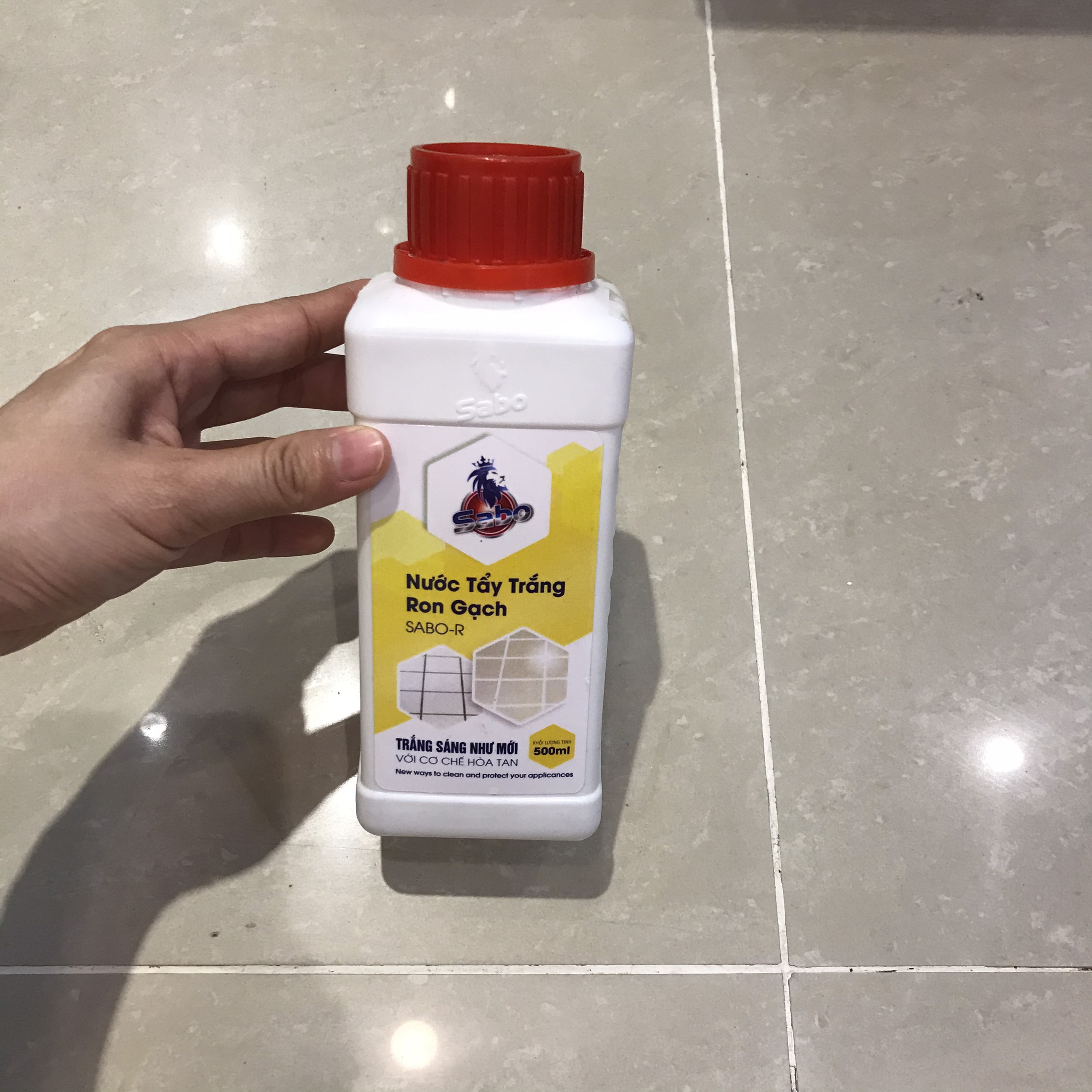 Combo 2 Chai Tiết Kiệm - Chất Tẩy Trắng Ron Gạch Sàn Nhà SABO-R + Nước Tẩy Đa Năng Nhà Tắm SABO-SI