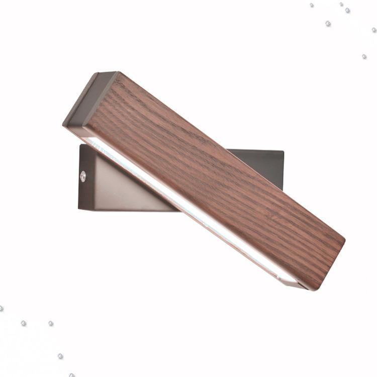 Ưu đãi đặc biệt đèn tường gỗ chắc chắn LED tối giản hiện đại Bắc Âu sáng tạo đèn ngủ phòng khách phòng ngủ lối đi khách sạn xoay đèn gỗ